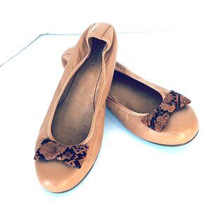 Vionic Classic Ballet Flats Hidden Arch Support Animal Print